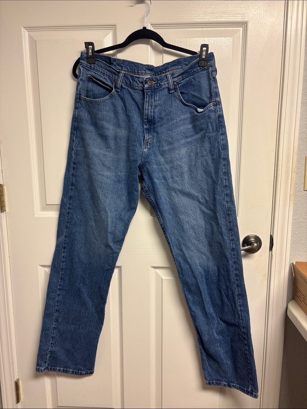 Wrangler Classic Straight Blue Denim Jeans